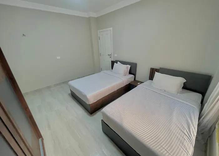 Elegant One Bedroom Managed By Lilly Homes Apartment